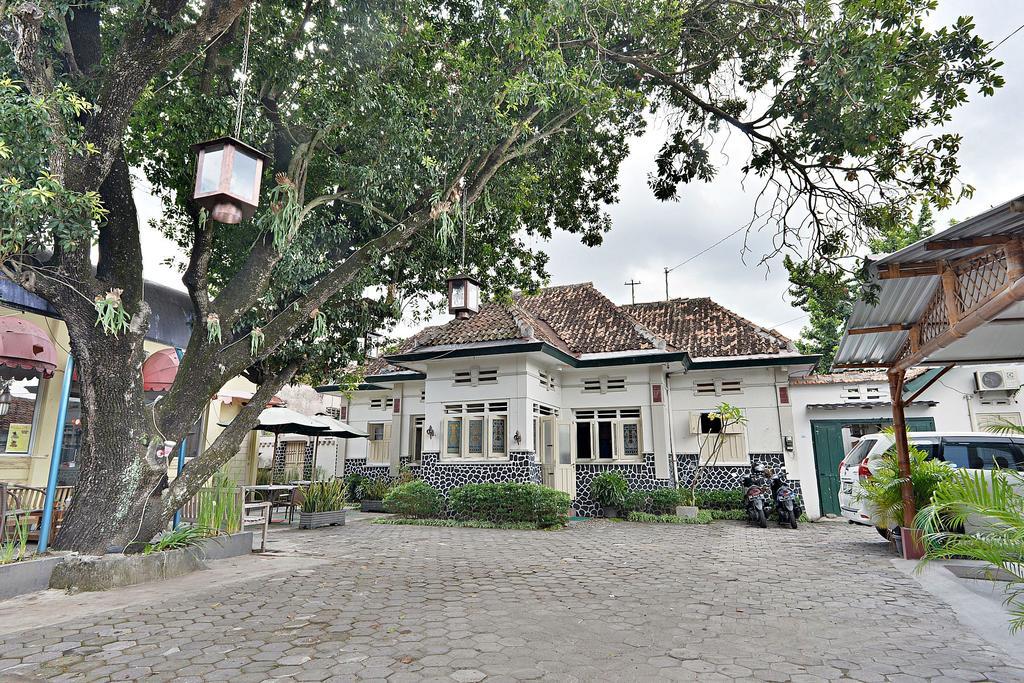 Zen Rooms Panembahan Kraton 요그야카르타 외부 사진