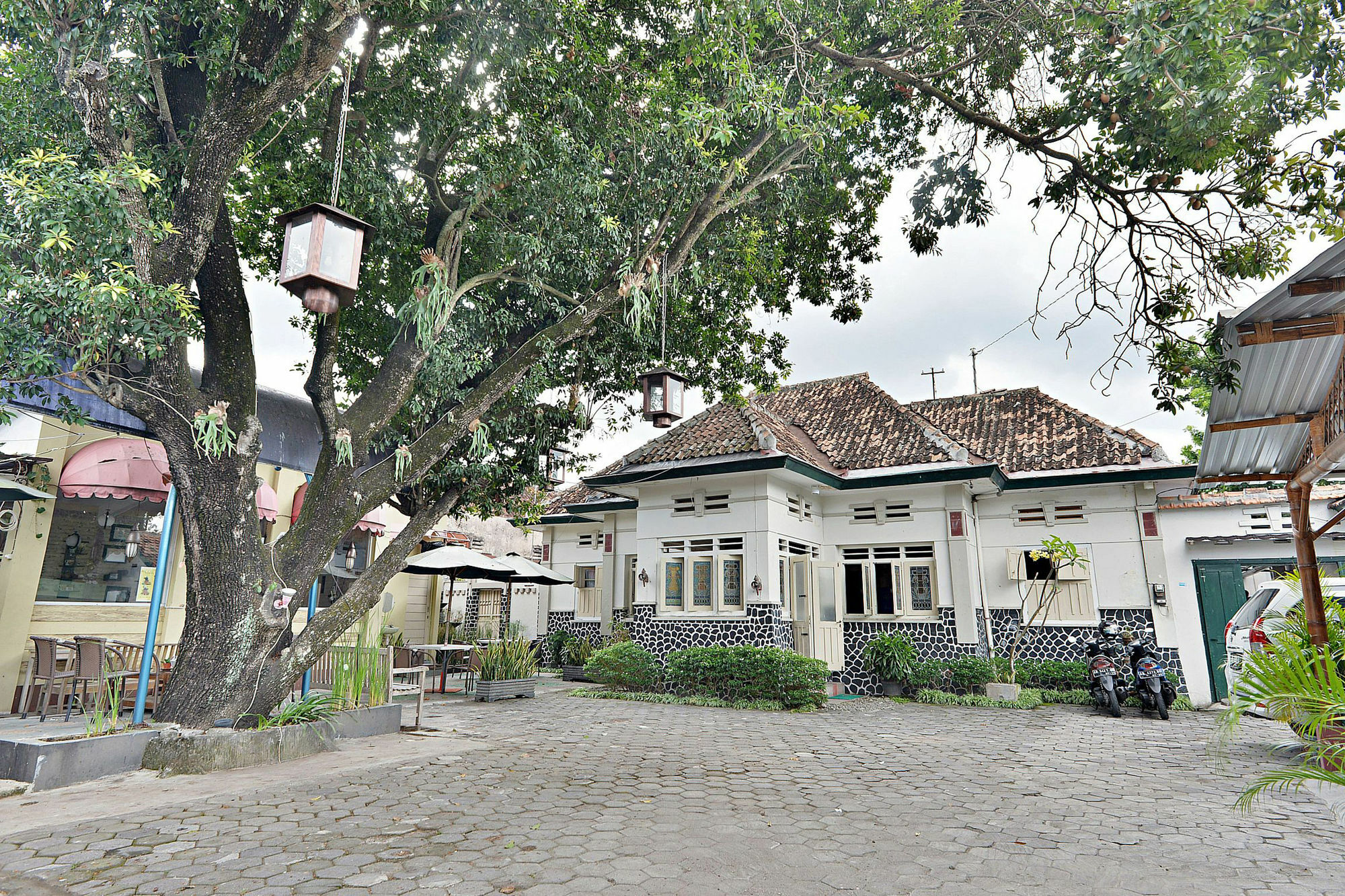 Zen Rooms Panembahan Kraton 요그야카르타 외부 사진